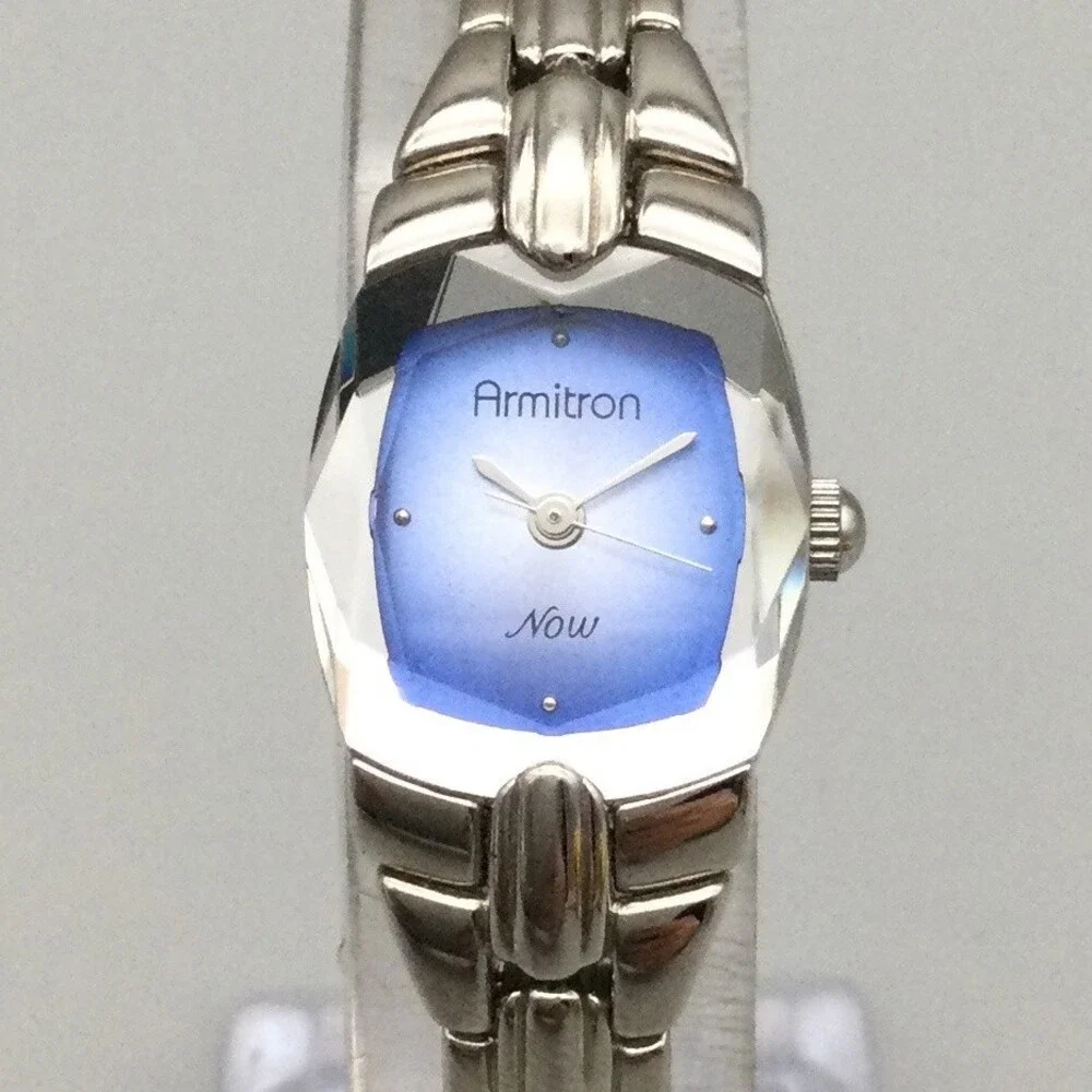 Armitron Womens Watch 17mm Blue Dial Faceted Crystal New Battery 7.25